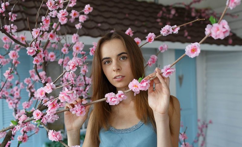 Ева, 25